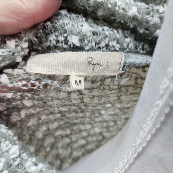 LAST CHANCE Anthropologie Ryu Mint Green Lace Trim Cowl Neck Sweater Size Medium - Picture 6 of 8